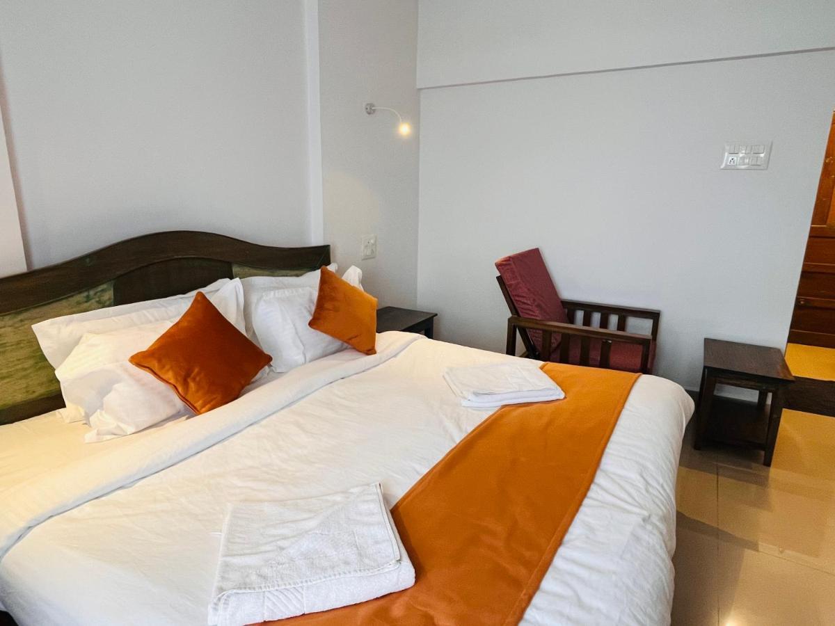 Nagas Hotel Satyavati Morjim Exteriér fotografie