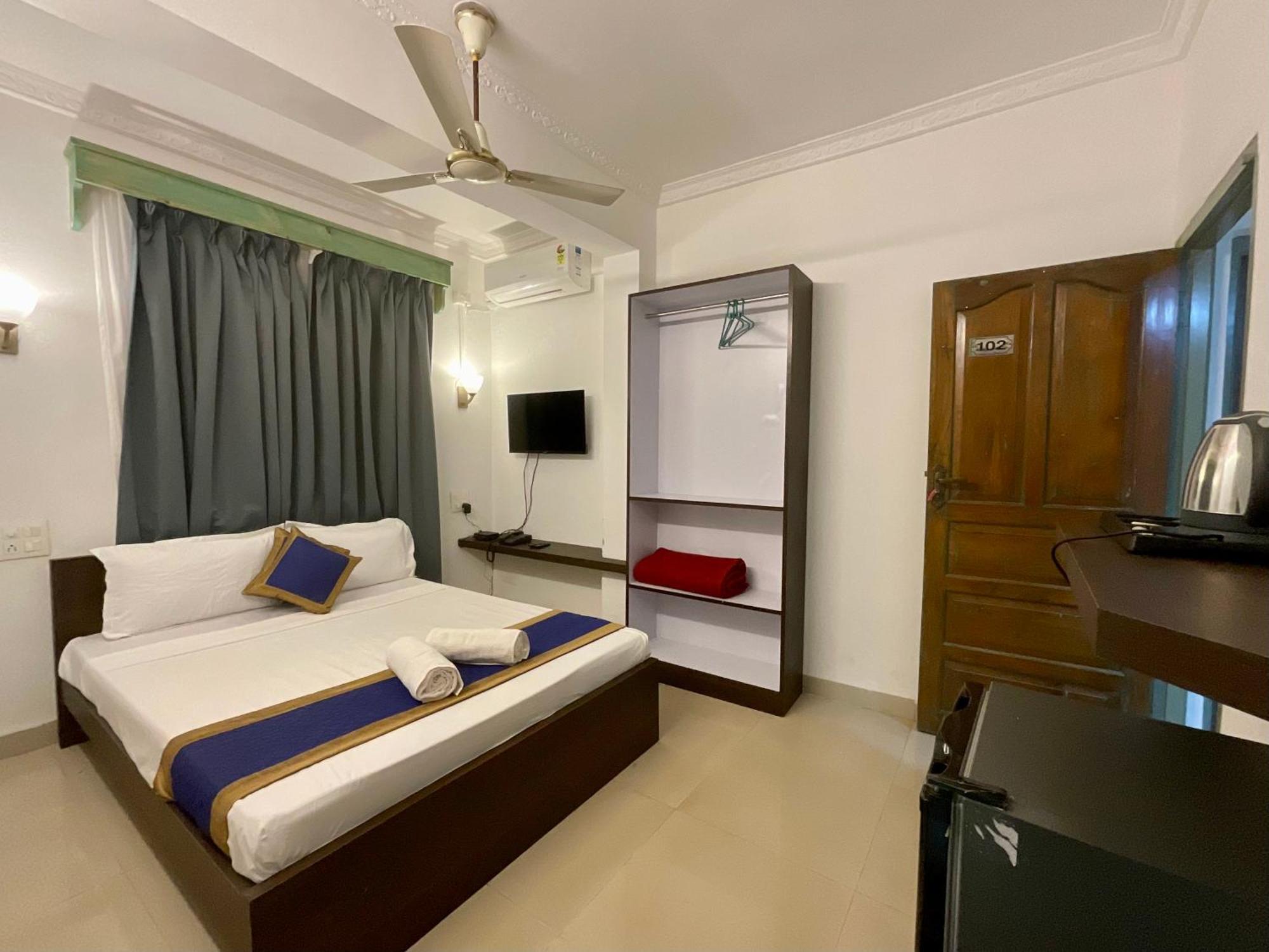 Nagas Hotel Satyavati Morjim Exteriér fotografie