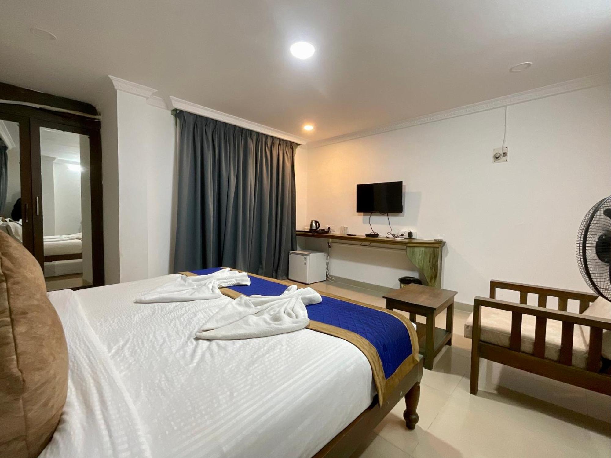 Nagas Hotel Satyavati Morjim Exteriér fotografie